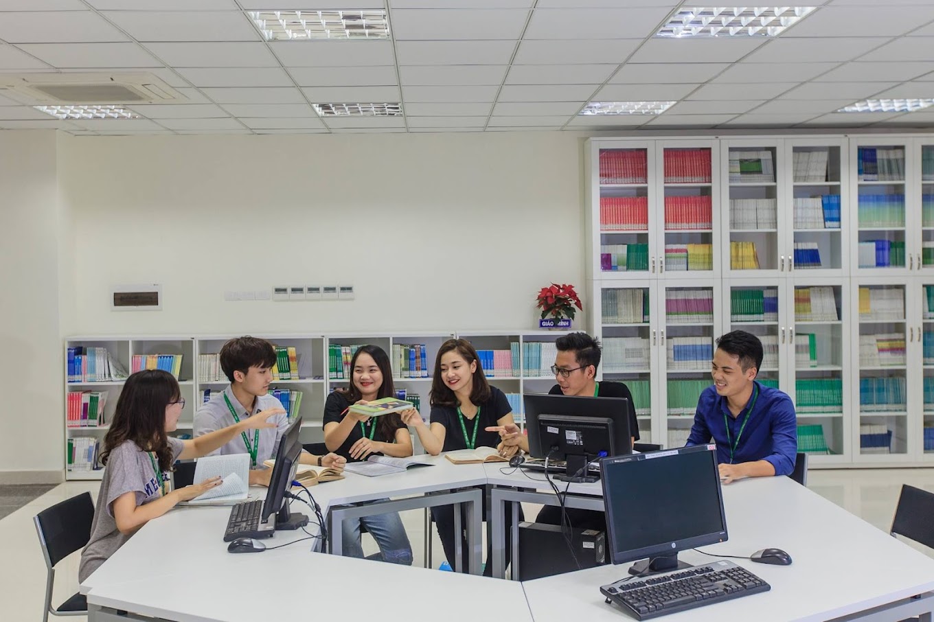 Đại học Y tế c&ocirc;ng cộng C&aacute;c chương tr&igrave;nh đ&agrave;o tạo