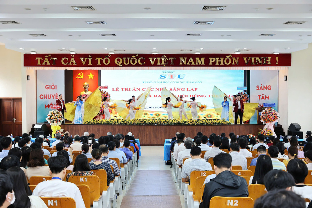 Cơ Sở Vật Chất Hiện Đại Đại Học C&ocirc;ng Nghệ S&agrave;i G&ograve;n