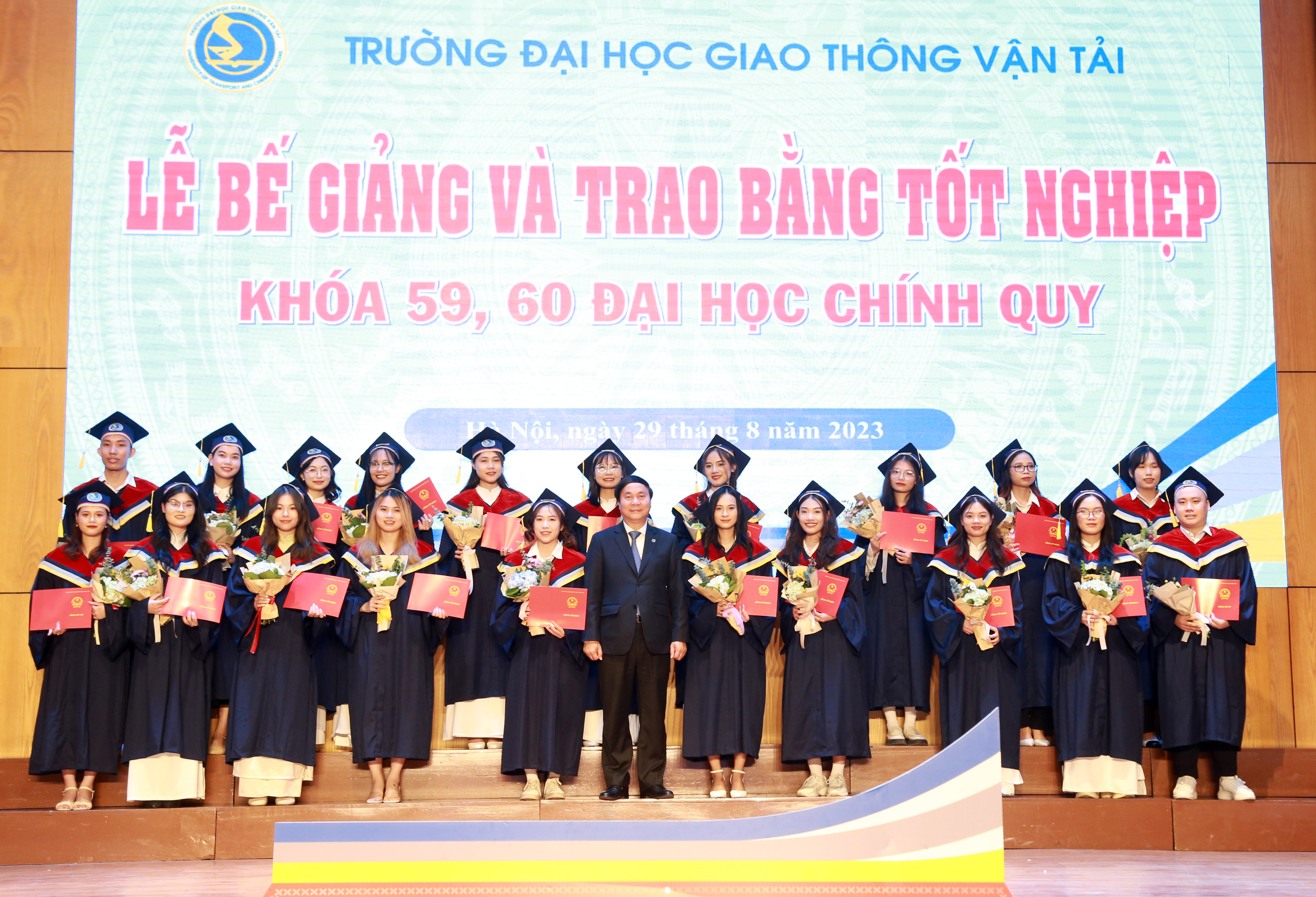 Chương tr&igrave;nh đ&agrave;o tạo Đại học Giao th&ocirc;ng Vận tải