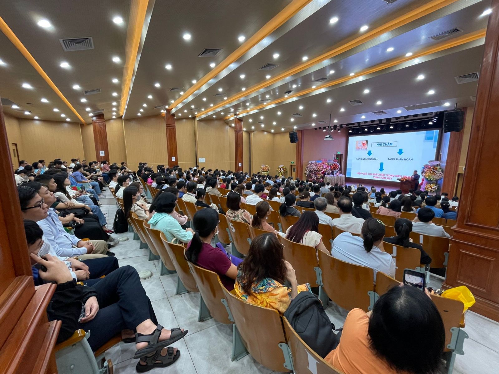 Cơ sở vật chất v&agrave; trang thiết bị Trường Đại Học Y Dược TP. HCM