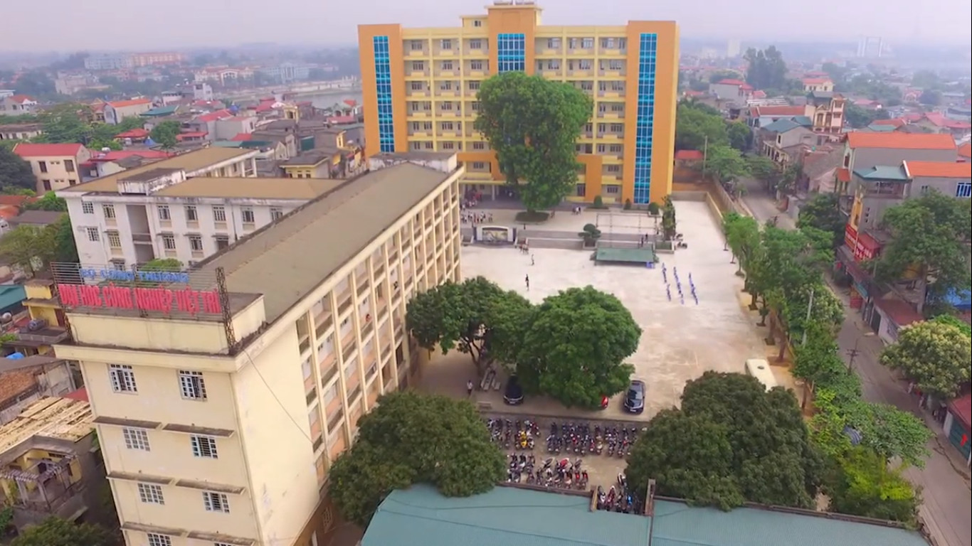 Lịch Sử H&igrave;nh Th&agrave;nh v&agrave; Ph&aacute;t Triển Trường Đại Học C&ocirc;ng Nghiệp Việt Tr&igrave;