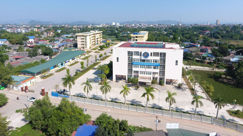 Th&agrave;nh t&iacute;ch nổi bật Trường Đại học Kinh tế v&agrave; Quản trị Kinh doanh