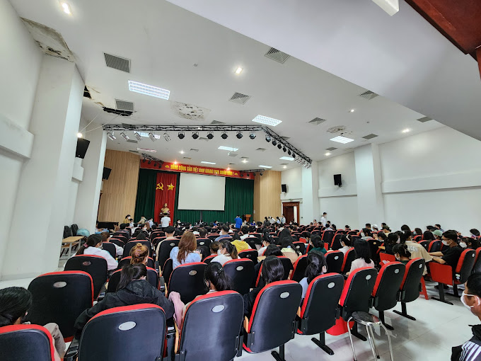 Cơ cấu tổ chức v&agrave; chương tr&igrave;nh đ&agrave;o tạo