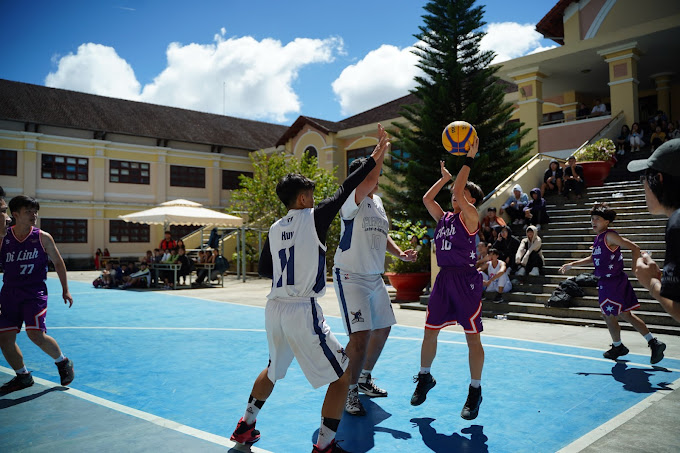 Hoạt Động Sinh Vi&ecirc;n S&ocirc;i Nổi